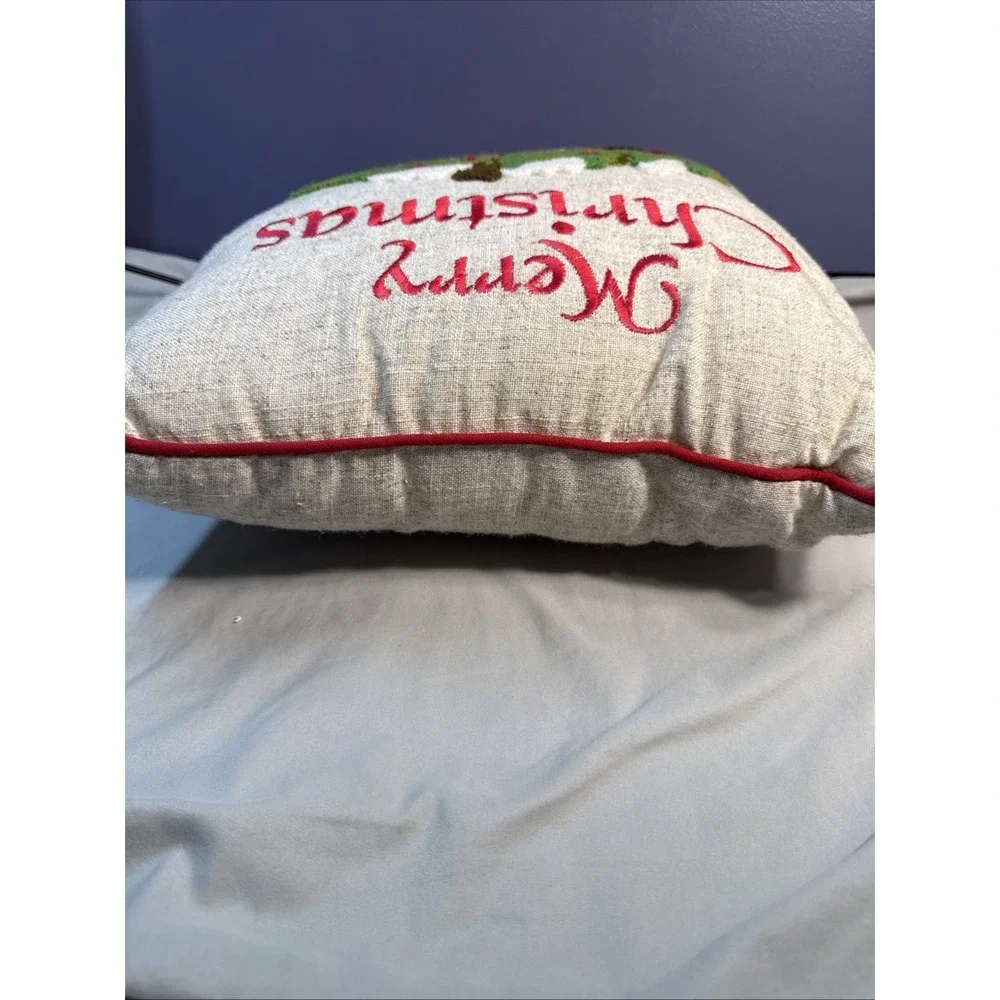 Saro Le Jour de Noël Embroidered Christmas Throw Pillow Red VW Bug Car Tree